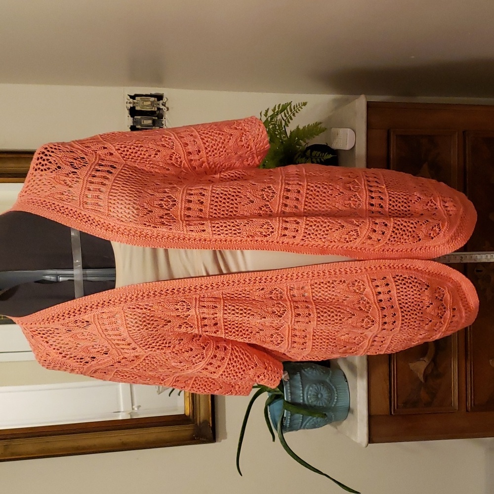 CJ Banks, size 3X, short-sleeve  open front linen and cotton blend cardigan.